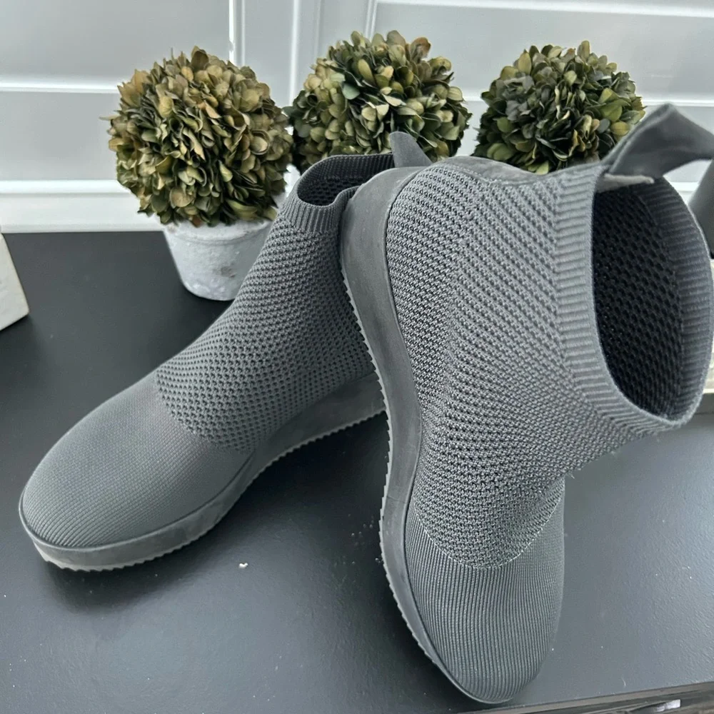 NEW Eileen Fisher Mars Slip-On Boot Women’s 8 - Picture 3 of 8